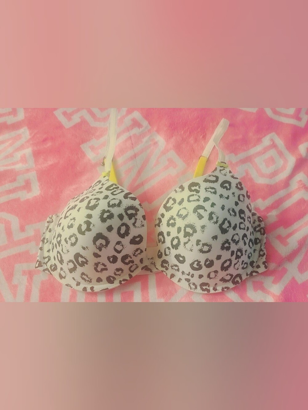 kenzie 34DD Leopard Print T-Shirt Bra - White/Gray - Open To Offers - Picture 6 of 6